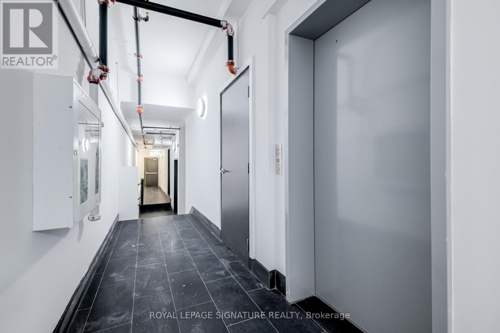 8 - 3039 Dundas Street W, Toronto, Ontario  M6P 1Z5 - Photo 18 - W12599134