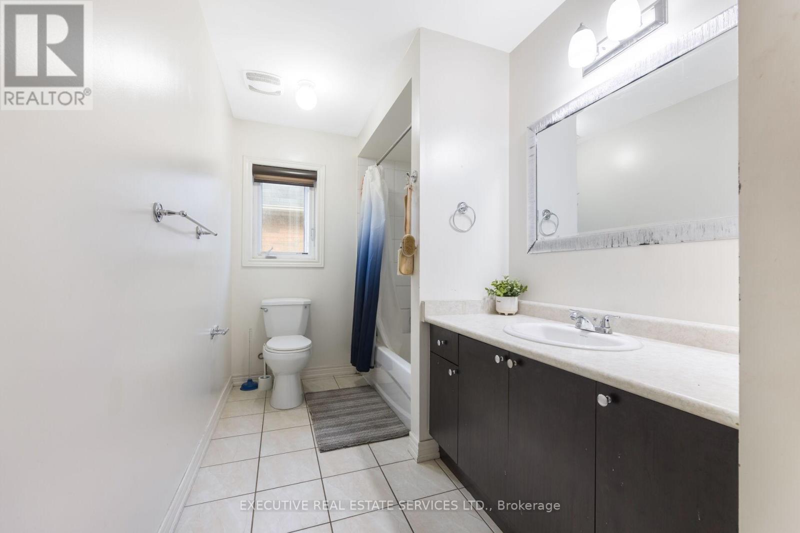 37 Ross Drive, Brampton, Ontario  L6R 3S7 - Photo 31 - W12599138