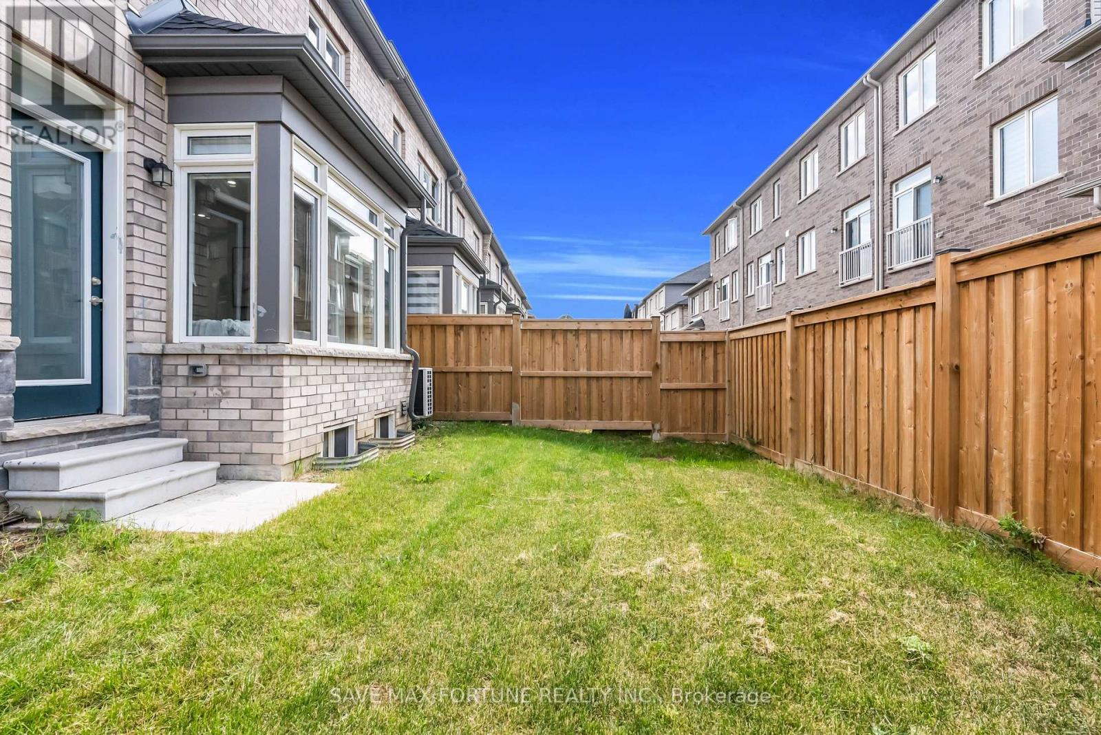 28 Gemma Place, Brampton, Ontario L6Z 1X9 - Photo 45 - W12599176