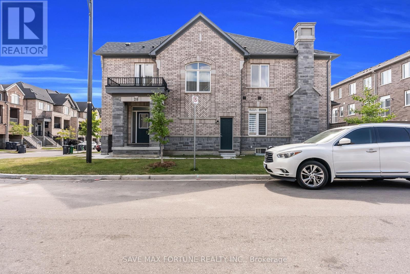 28 Gemma Place, Brampton, Ontario L6Z 1X9 - Photo 6 - W12599176