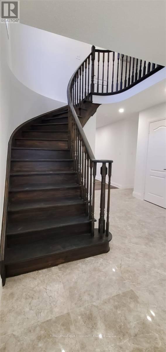 5058 Oscar Peterson Boulevard, Mississauga, Ontario L5M 7W3 - Photo 12 - W12599182