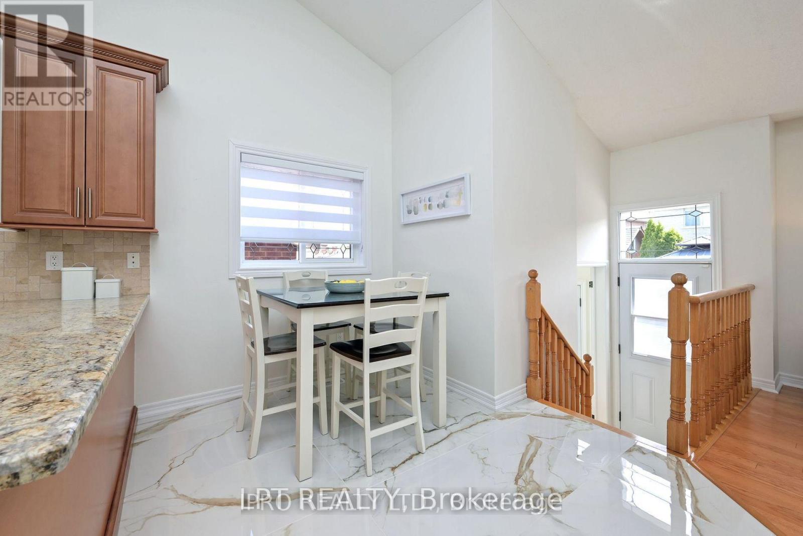 19 Terrastone Court, Caledon, Ontario L7E 2H1 - Photo 11 - W12599184