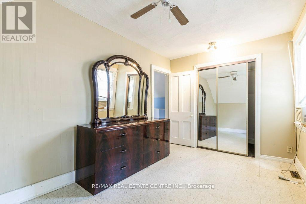 215-217 Queen Street, Milton, Ontario  L9T 1K3 - Photo 27 - W12599202