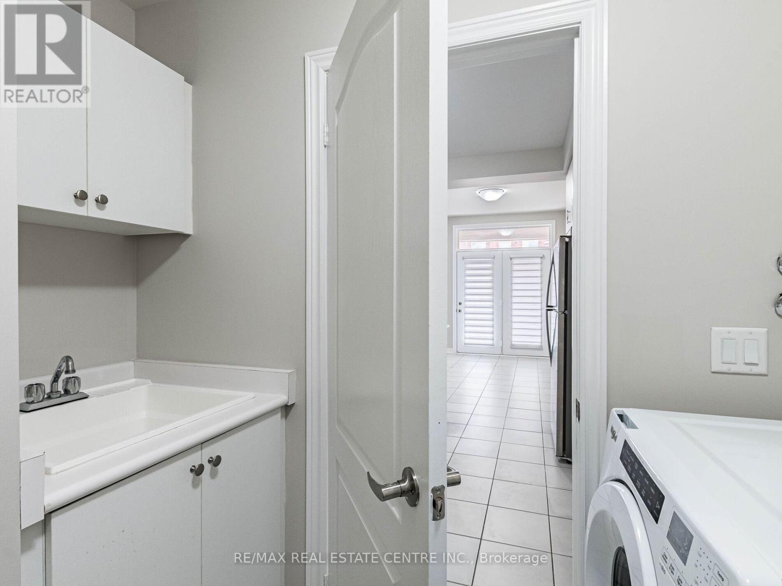 441 Brooklyn Common, Oakville, Ontario L6H 3P4 - Photo 23 - W12599218