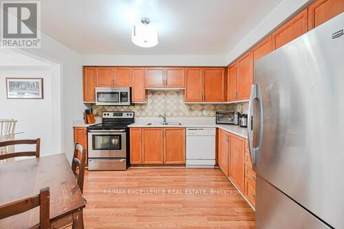 80 Wickstead Court, Brampton (Sandringham-Wellington), Ontario  L6R 1N8 - Photo 9 - W12358122