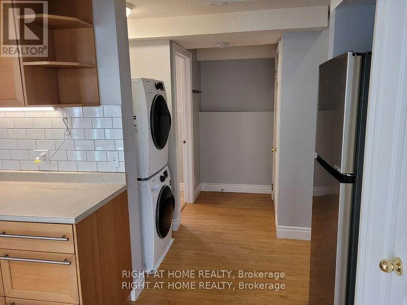 1203 Countrystone Drive, Kitchener, Ontario N2N 3S4 - Photo 12 - X12599136