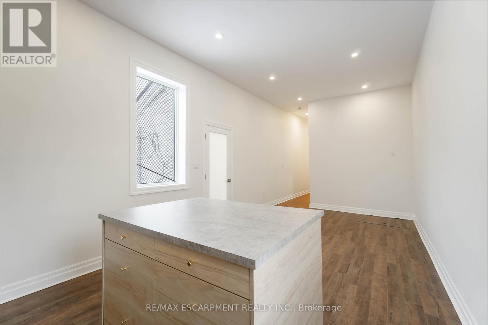 16 Murray Street W, Hamilton, Ontario  L8L 1B2 - Photo 11 - X12599178