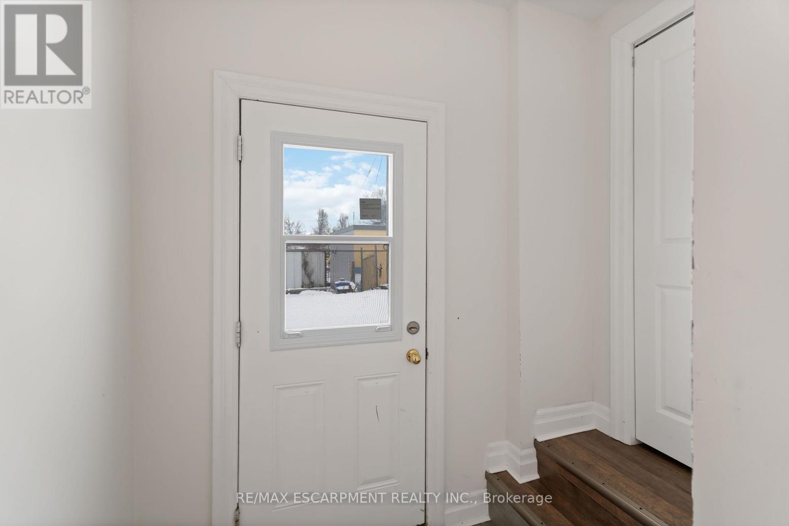 16 Murray Street W, Hamilton, Ontario  L8L 1B2 - Photo 4 - X12599178