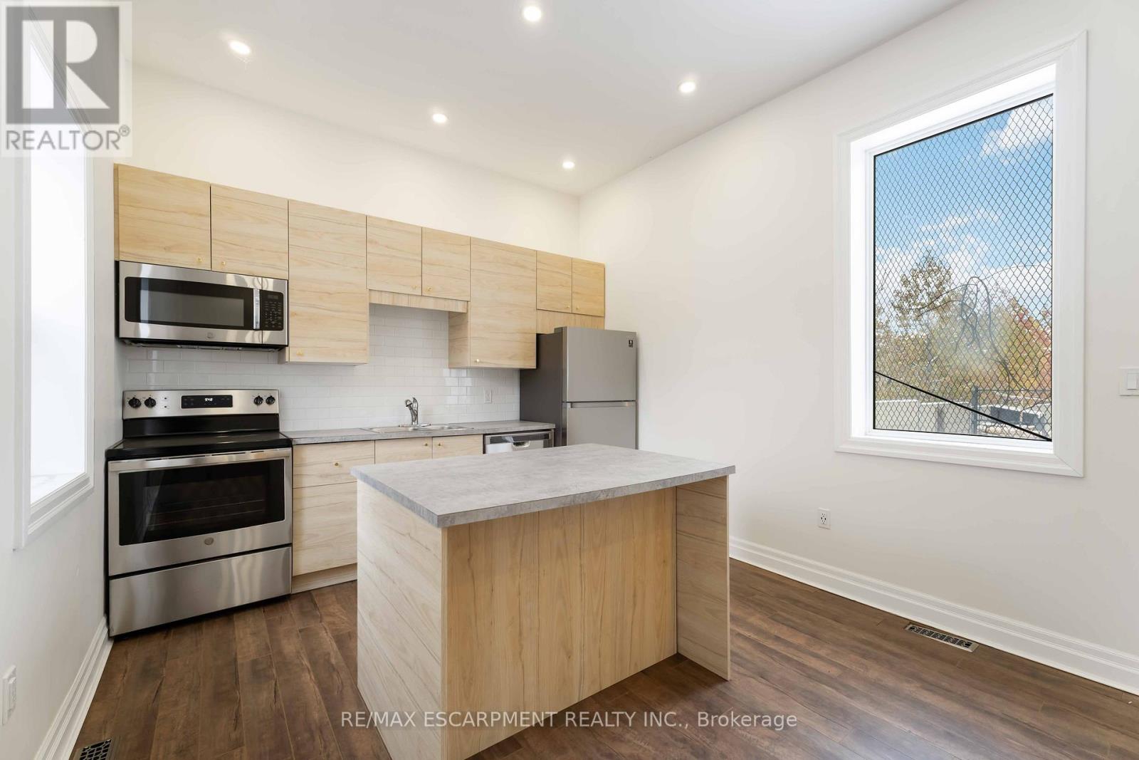 16 Murray Street W, Hamilton, Ontario  L8L 1B2 - Photo 9 - X12599178