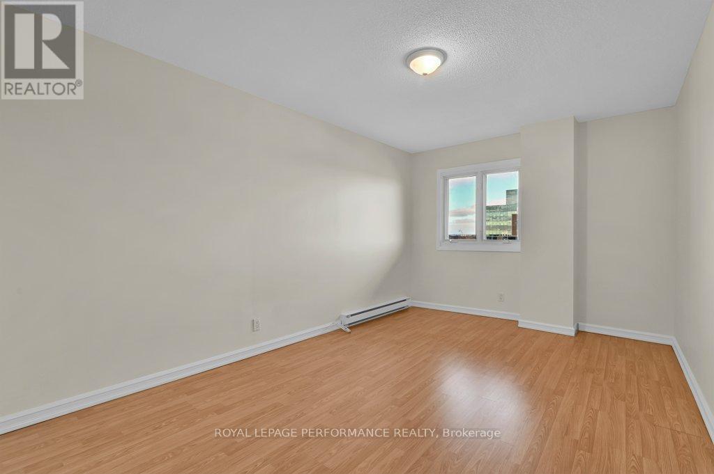 1010 - 158 A Mcarthur Avenue, Ottawa, Ontario  K1L 7E7 - Photo 20 - X12599308