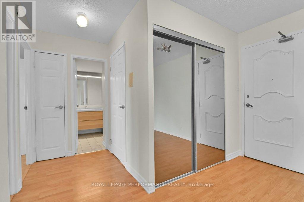 1010 - 158 A Mcarthur Avenue, Ottawa, Ontario  K1L 7E7 - Photo 22 - X12599308