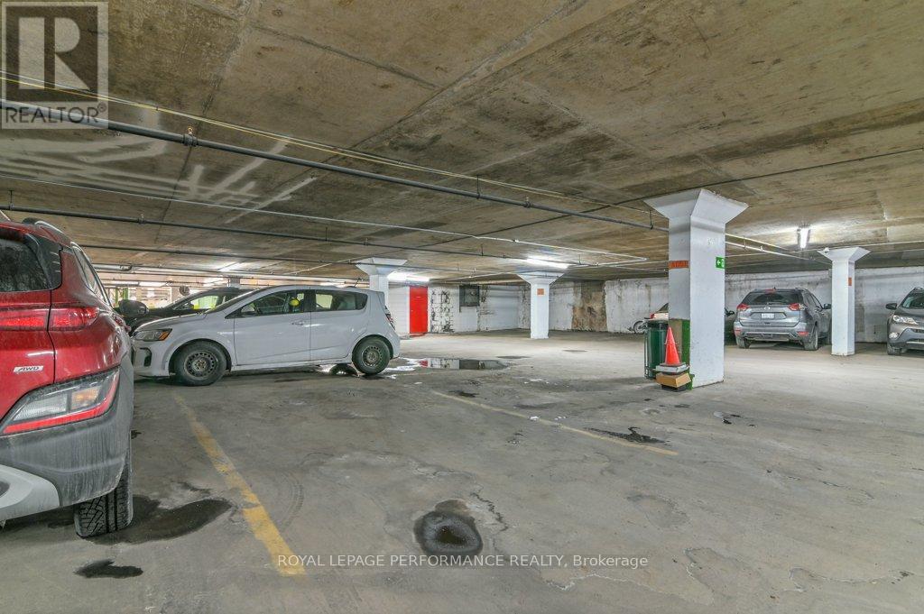 1010 - 158 A Mcarthur Avenue, Ottawa, Ontario  K1L 7E7 - Photo 36 - X12599308