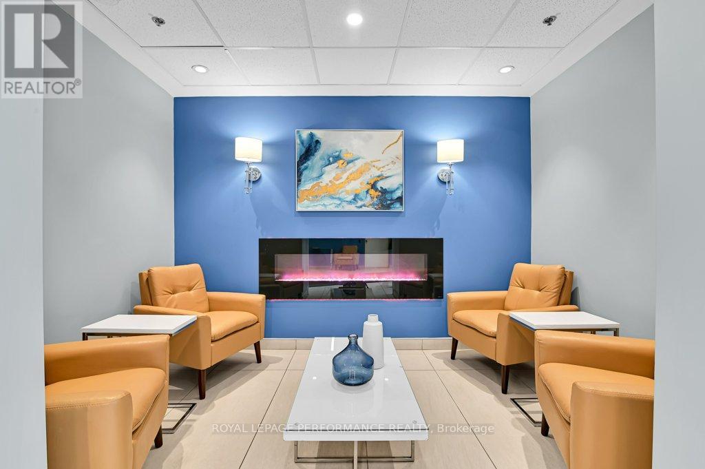 1010 - 158 A Mcarthur Avenue, Ottawa, Ontario  K1L 7E7 - Photo 6 - X12599308