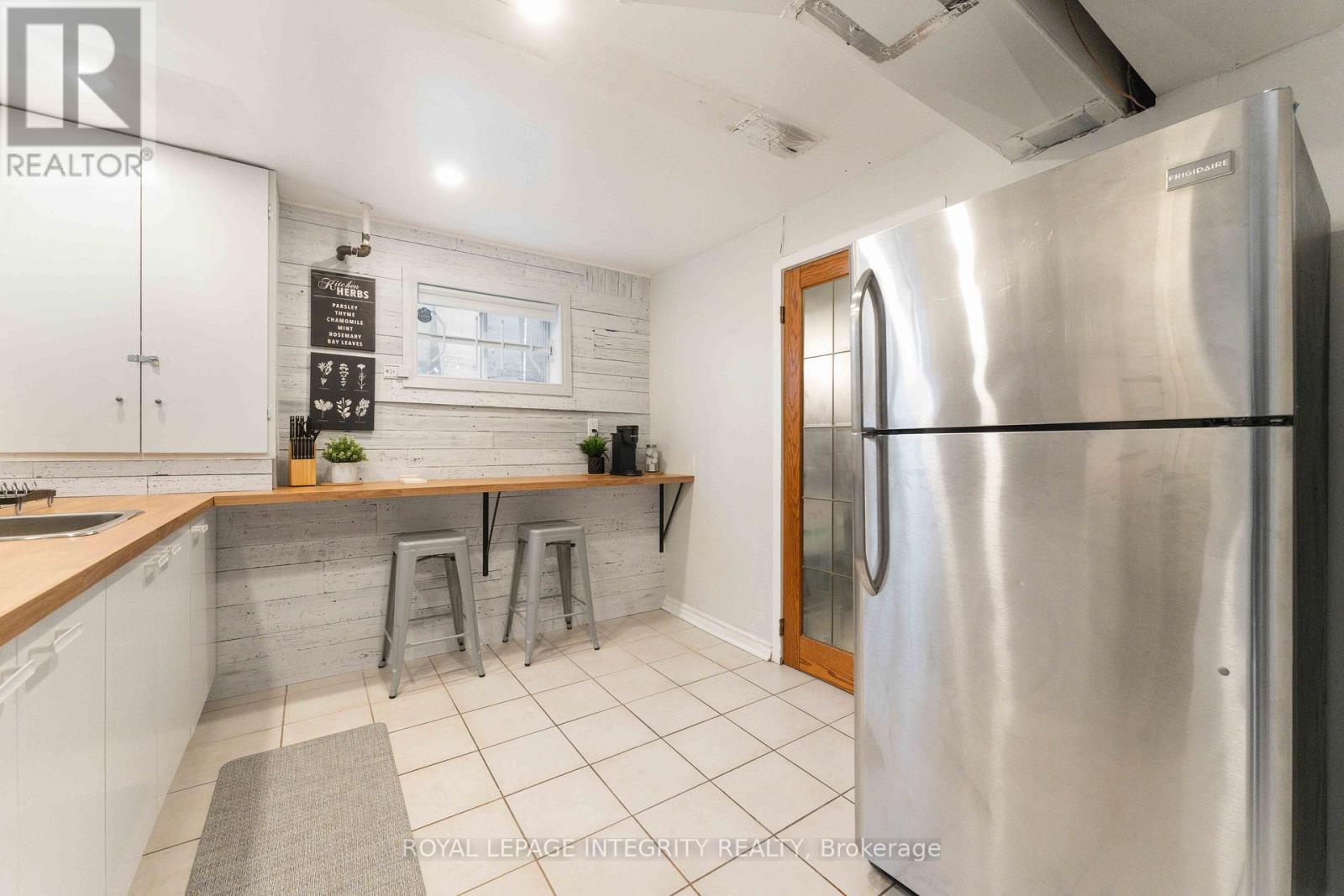 707 Morin Street, Ottawa, Ontario  K1K 3G8 - Photo 10 - X12599320