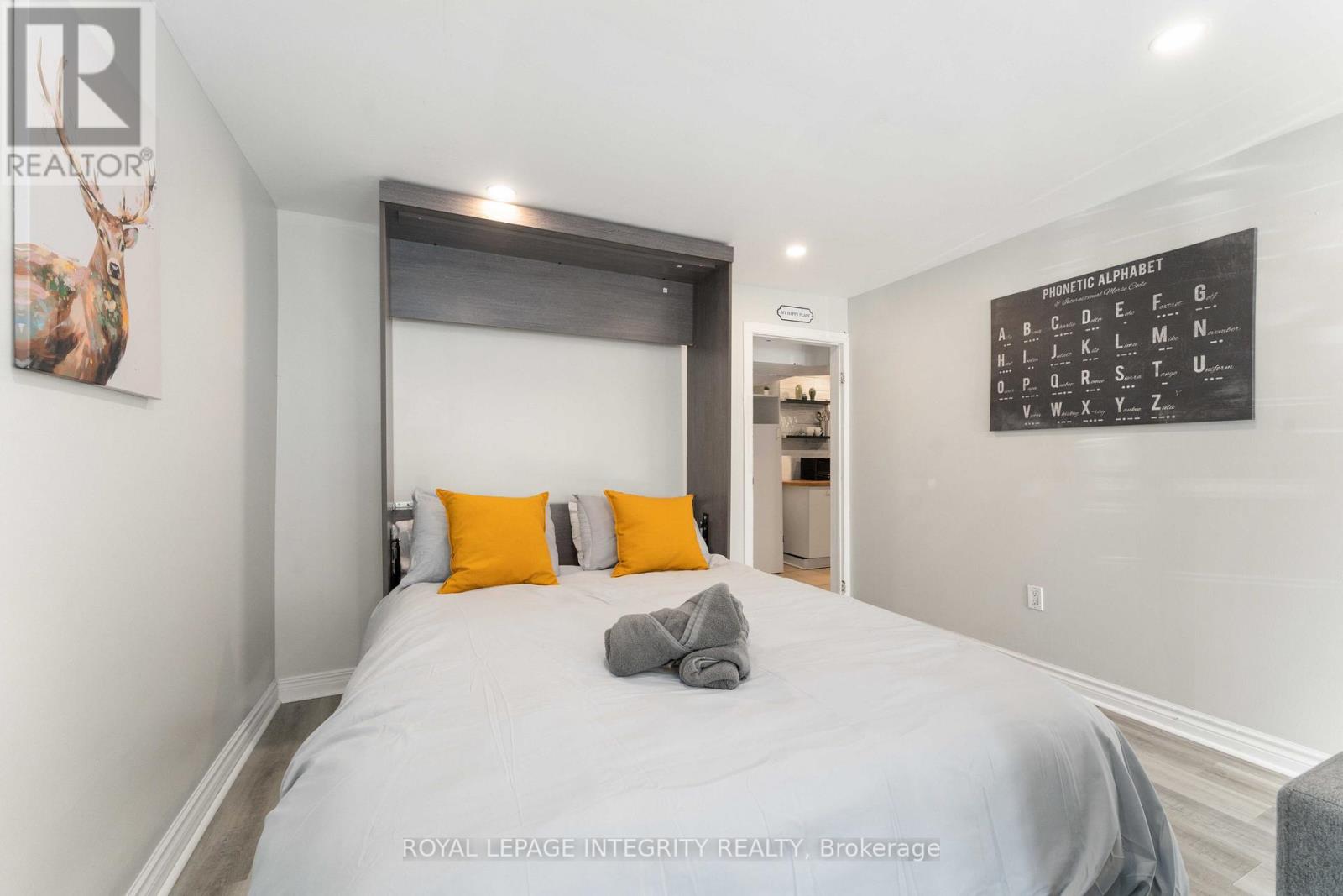 707 Morin Street, Ottawa, Ontario  K1K 3G8 - Photo 4 - X12599320