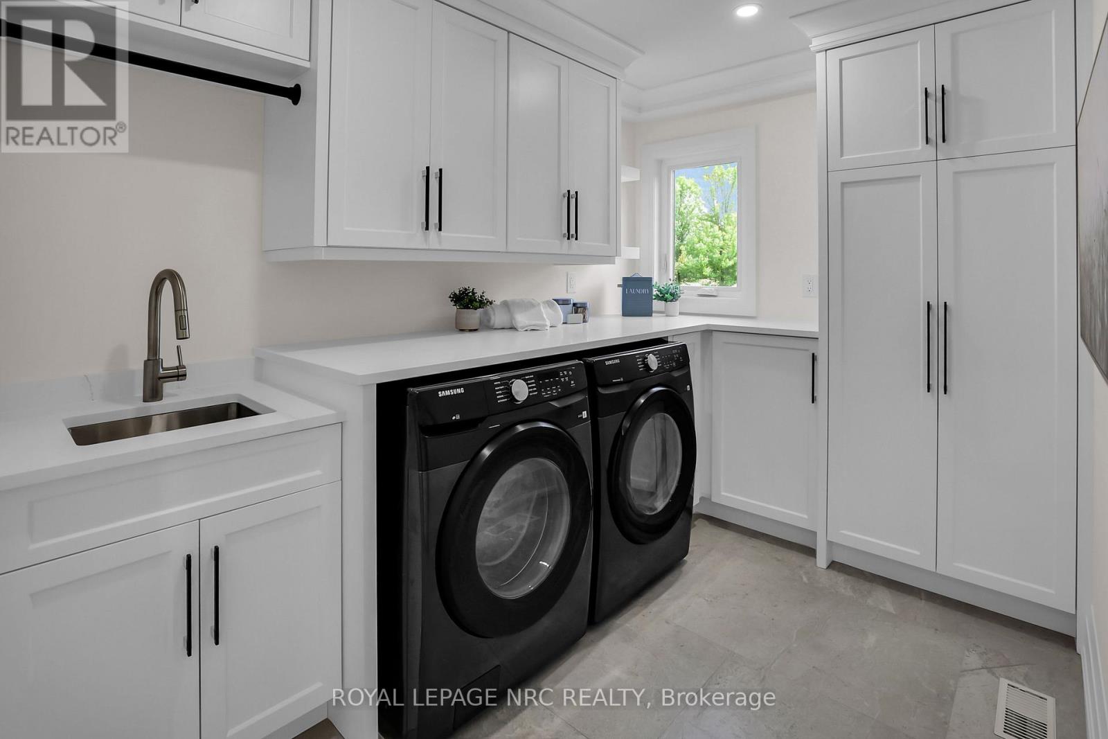 2021 Victoria Avenue, Pelham, Ontario  L0S 1C0 - Photo 33 - X12599358