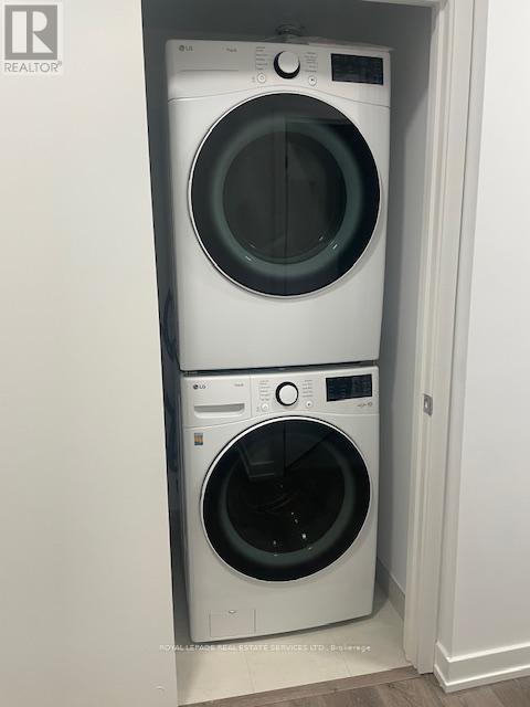 2908 - 395 Square One Drive, Mississauga, Ontario  L5B 0P6 - Photo 12 - W12598218