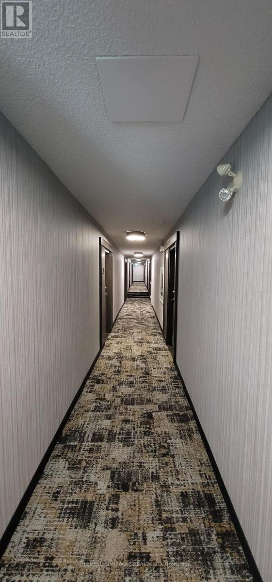 76 - 1036 Falgarwood Drive, Oakville, Ontario L6H 2P3 - Photo 19 - W12598812