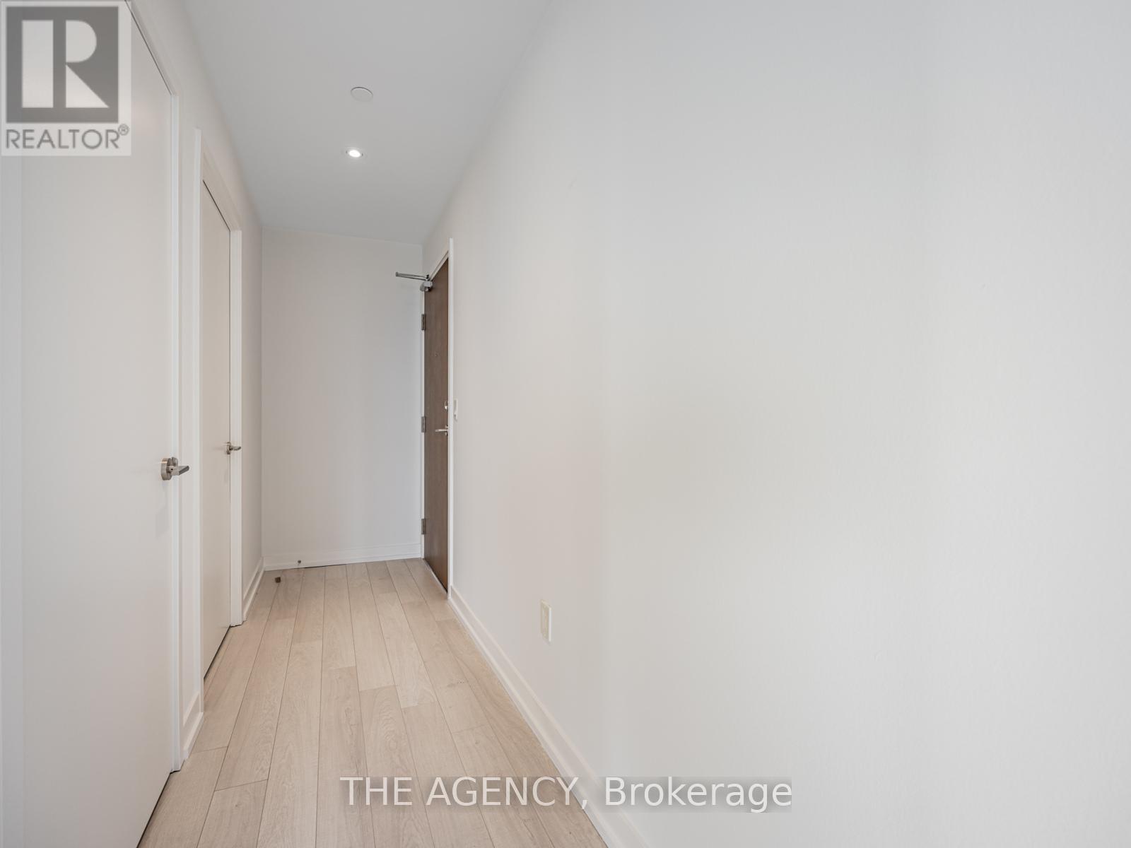 3702 - 117 Mcmahon Drive, Toronto, Ontario  M2K 0E4 - Photo 2 - C12599260