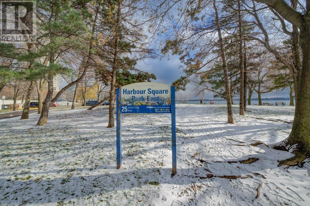 1017 - 33 Harbour Square, Toronto, Ontario  M5J 2G2 - Photo 31 - C12599356