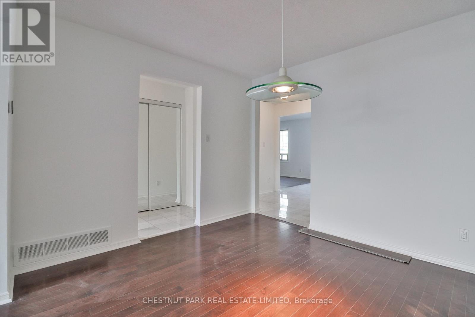 18 Dervock Crescent, Toronto, Ontario  M2K 1A7 - Photo 10 - C12599384