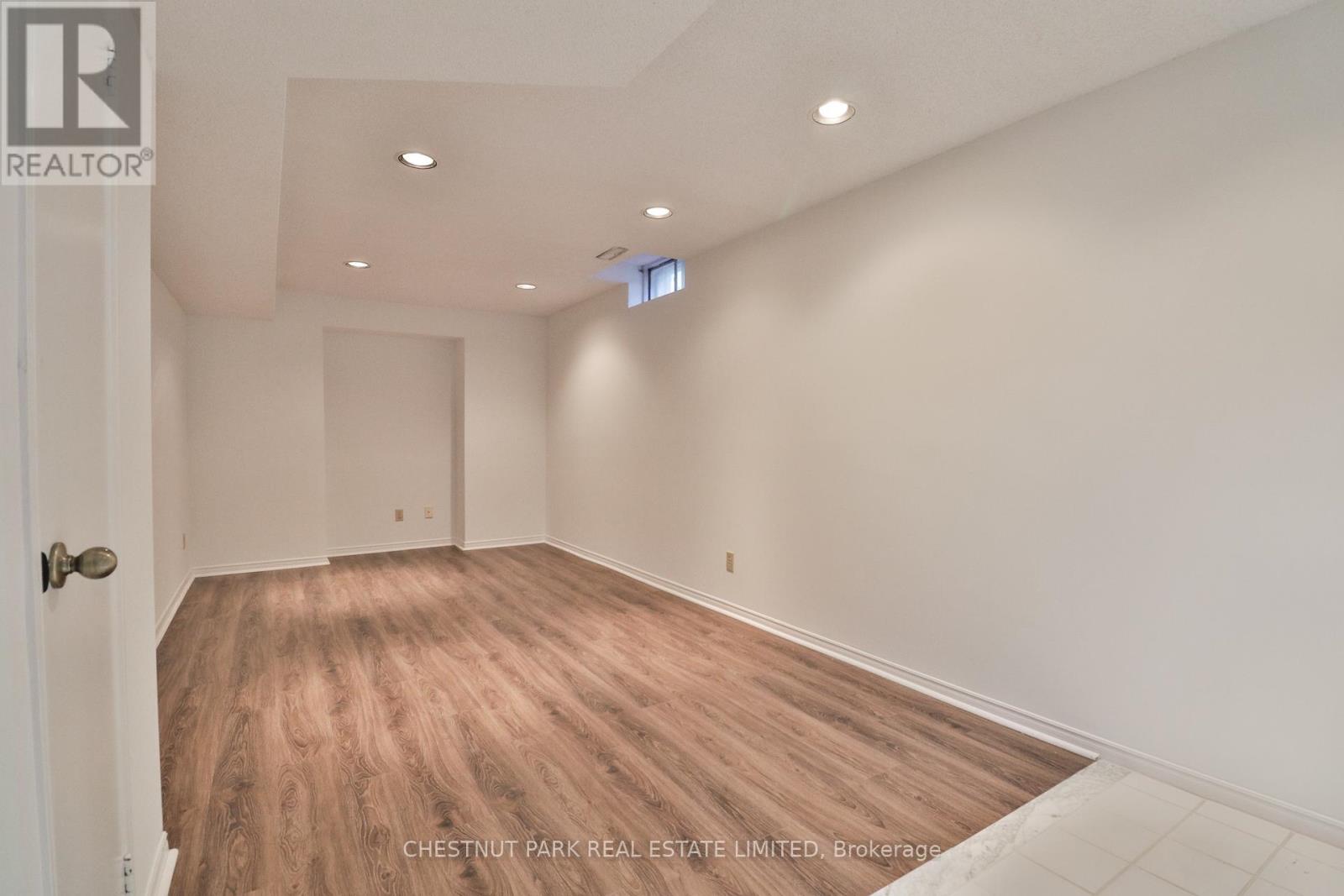 18 Dervock Crescent, Toronto, Ontario  M2K 1A7 - Photo 32 - C12599384