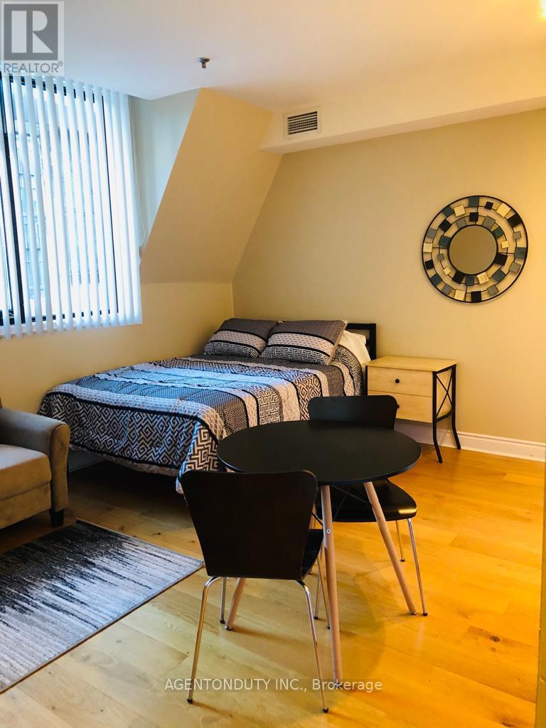 407 - 73 Richmond Street W, Toronto, Ontario  M5H 4E8 - Photo 14 - C12599402