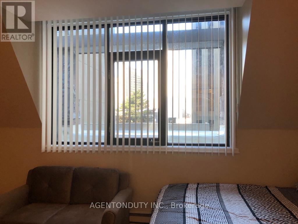 407 - 73 Richmond Street W, Toronto, Ontario  M5H 4E8 - Photo 15 - C12599402