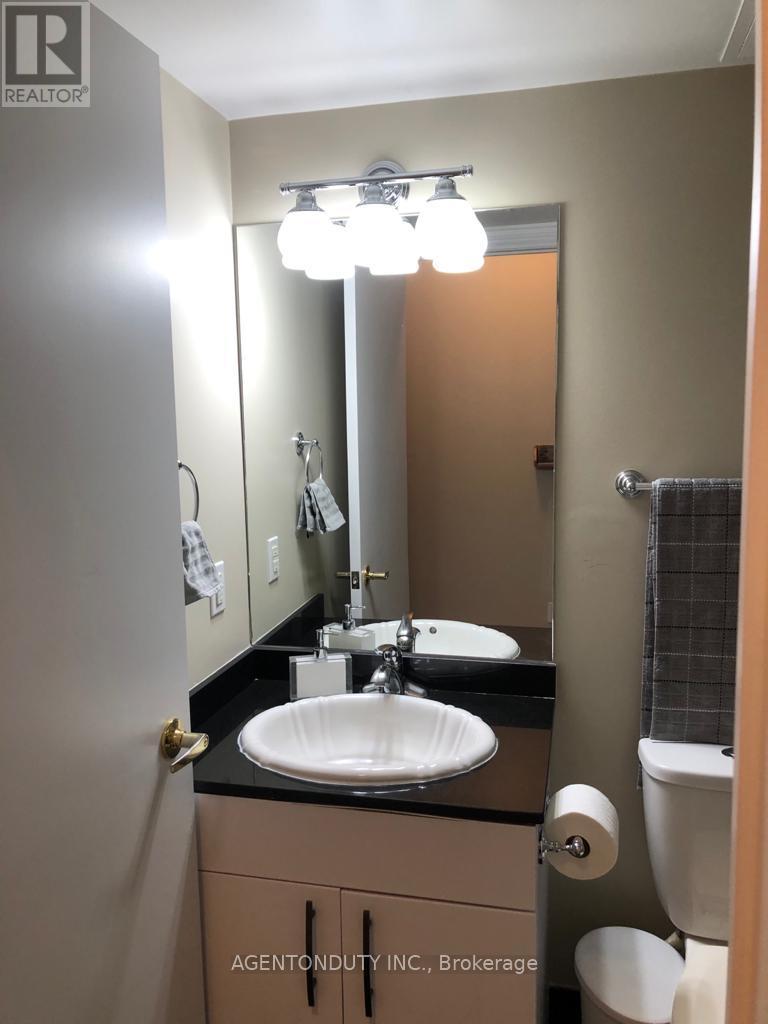 407 - 73 Richmond Street W, Toronto, Ontario  M5H 4E8 - Photo 18 - C12599402