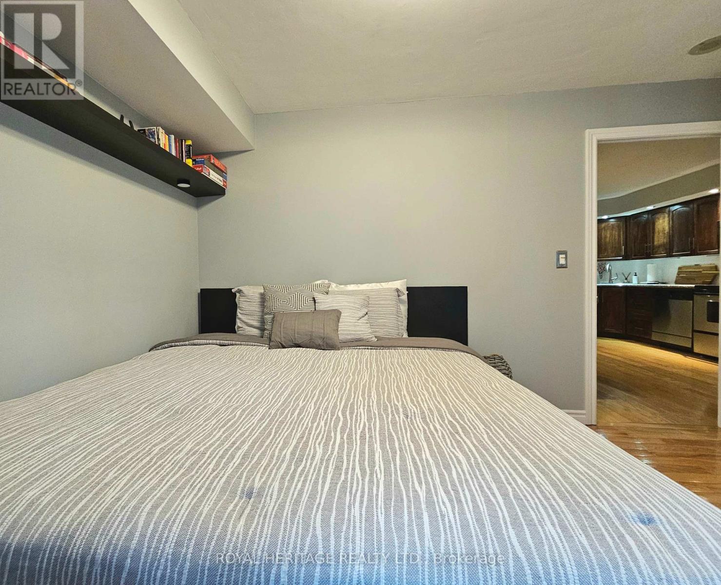 807 - 270 Wellington Street W, Toronto, Ontario  M5V 3P5 - Photo 16 - C12599418