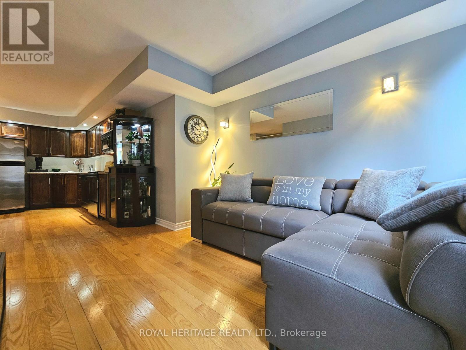 807 - 270 Wellington Street W, Toronto, Ontario  M5V 3P5 - Photo 7 - C12599418