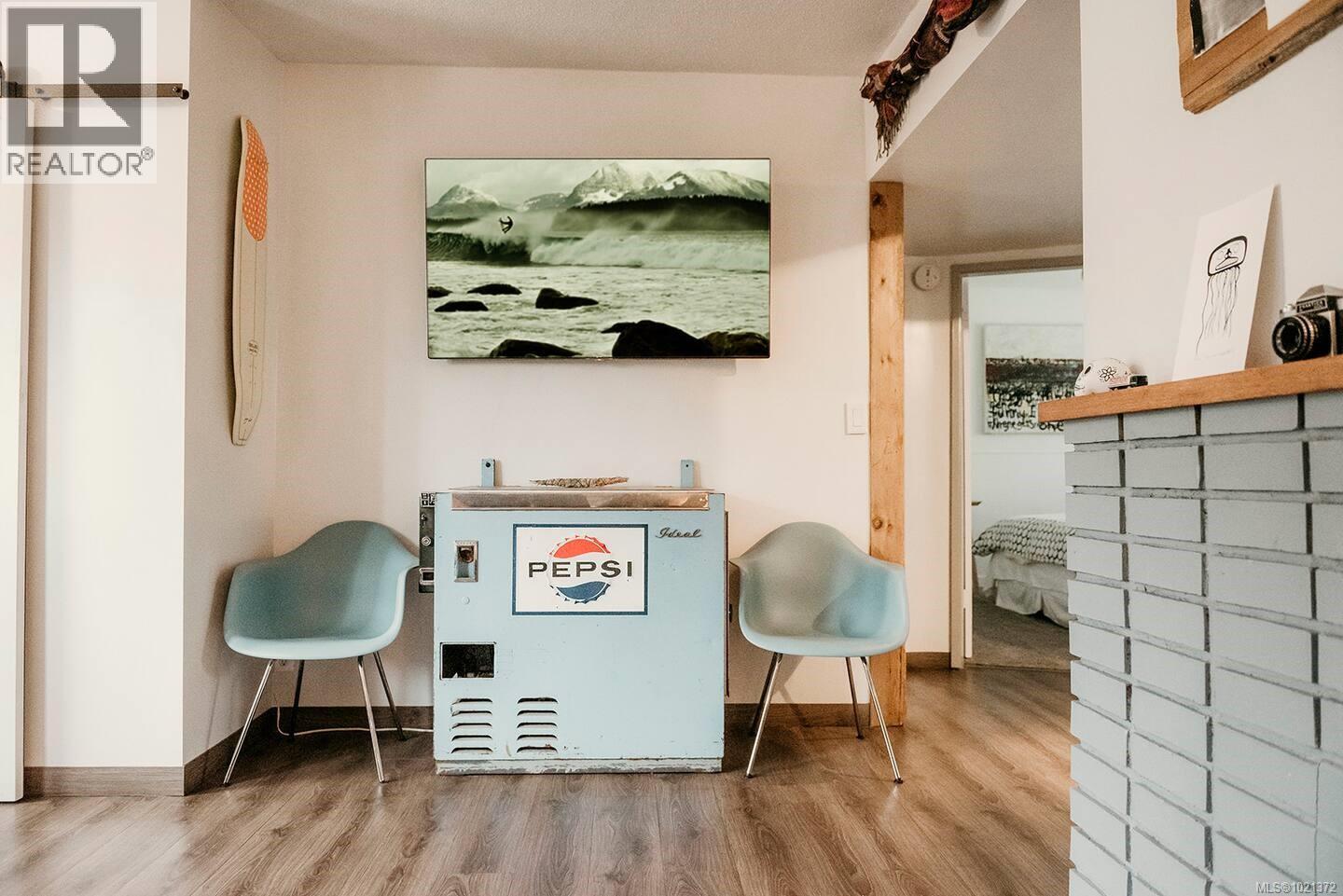 246 Lee St, Ucluelet, British Columbia  V0R 3A0 - Photo 9 - 1021372