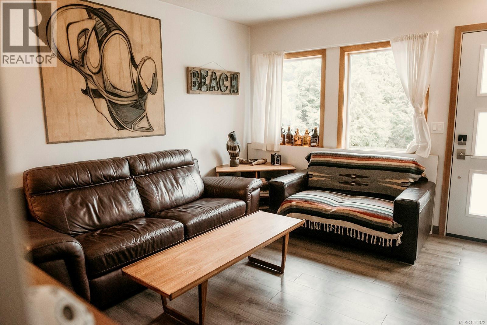 246 Lee St, Ucluelet, British Columbia  V0R 3A0 - Photo 11 - 1021372