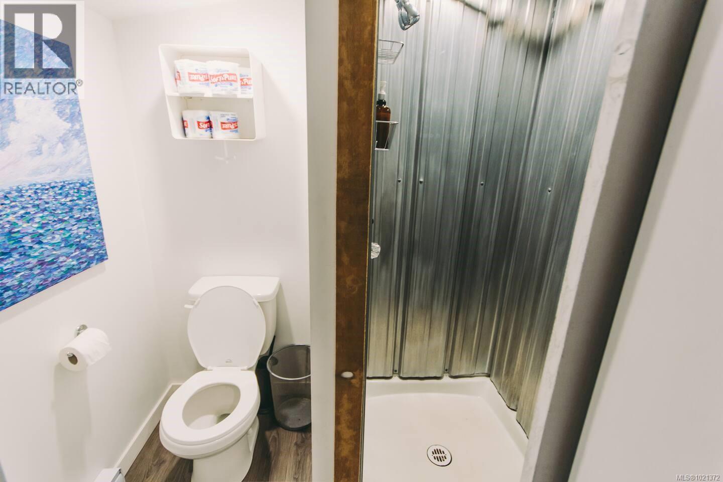 246 Lee St, Ucluelet, British Columbia  V0R 3A0 - Photo 39 - 1021372