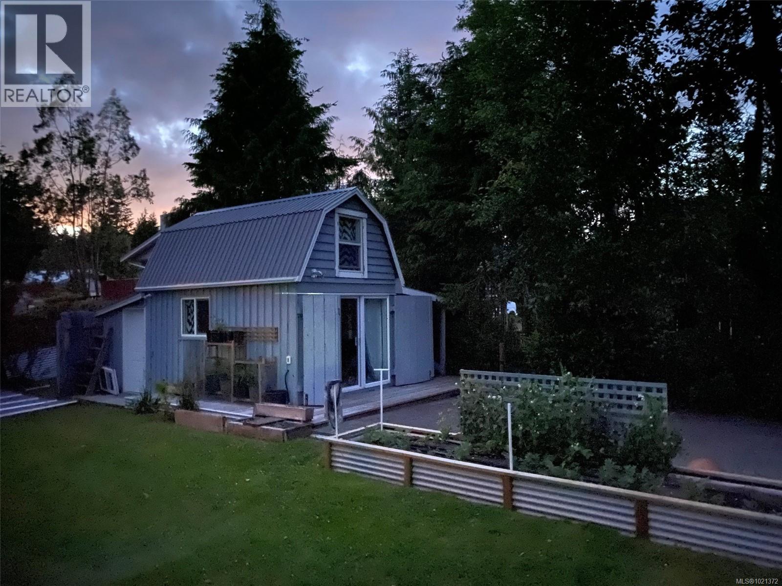 246 Lee St, Ucluelet, British Columbia  V0R 3A0 - Photo 32 - 1021372