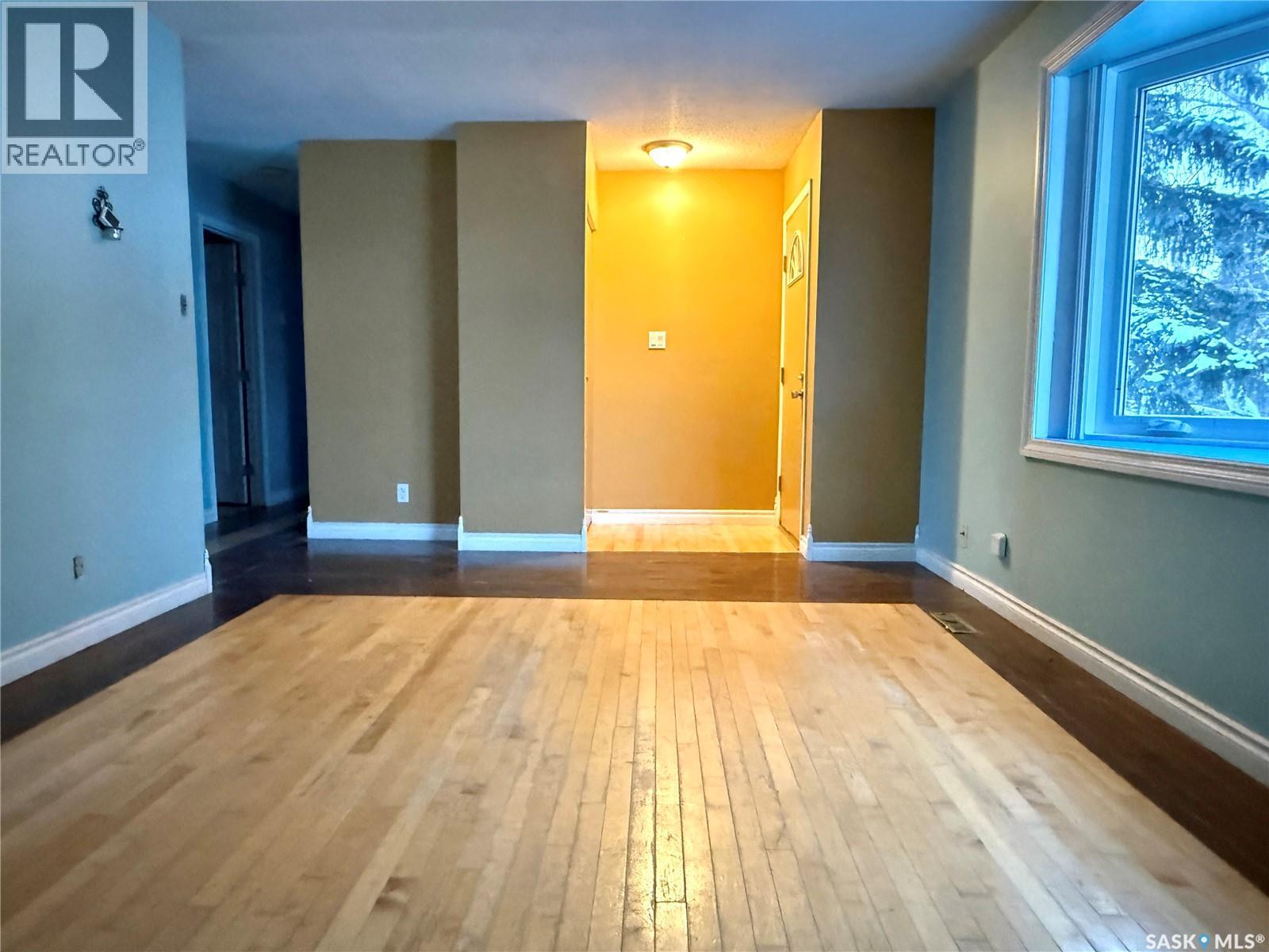 2472 Ross Crescent, North Battleford, Saskatchewan  S9A 3R3 - Photo 9 - SK021101