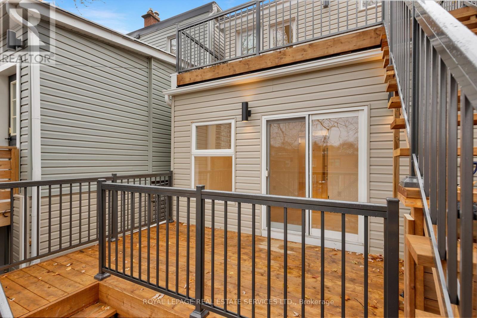 Mainfloor - 396 Jones Avenue, Toronto, Ontario  M4J 3G3 - Photo 11 - E12599294