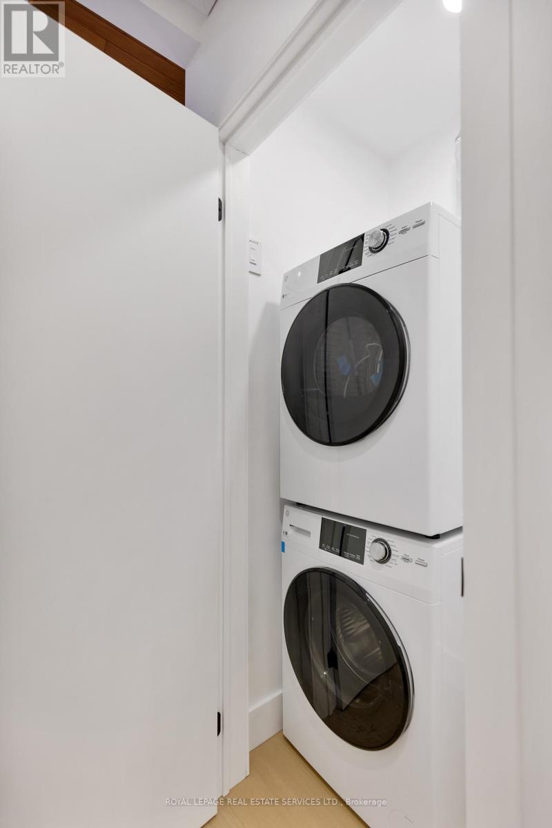 2nd Floor - 396 Jones Avenue, Toronto, Ontario  M4J 3G3 - Photo 11 - E12599300