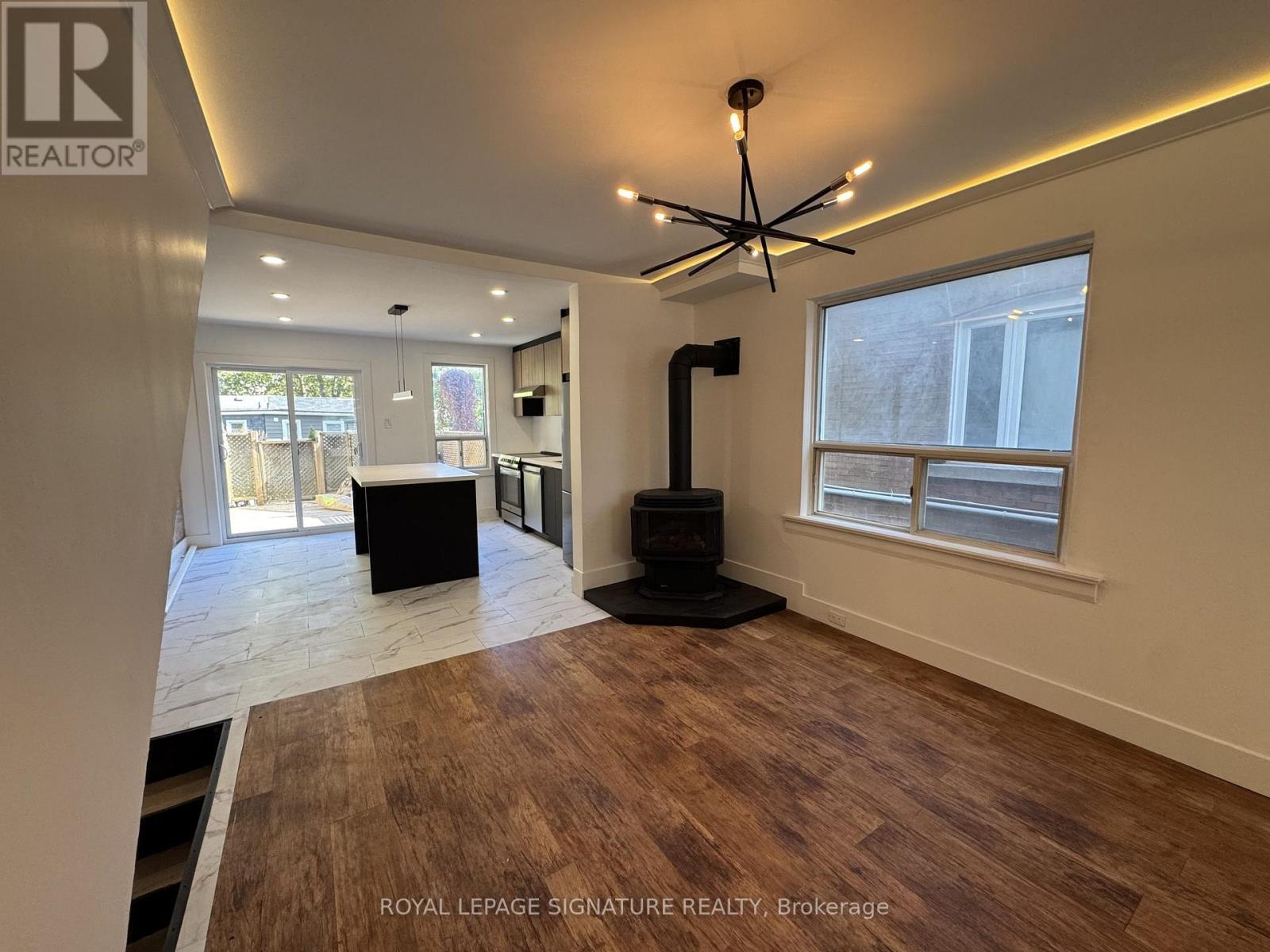 Main & Lower - 25 Firstbrooke Road, Toronto, Ontario  M4E 2L2 - Photo 15 - E12599362