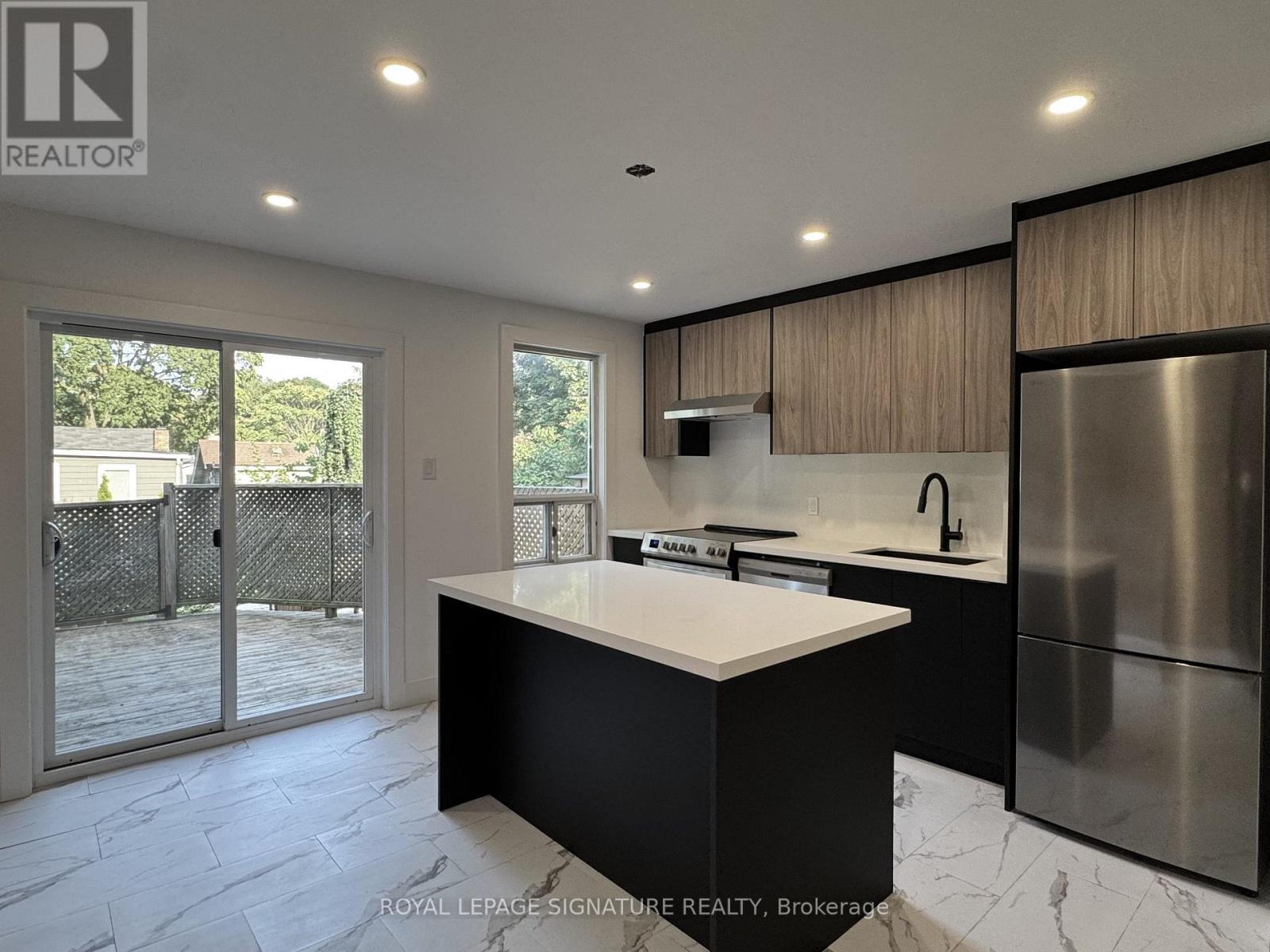 Main & Lower - 25 Firstbrooke Road, Toronto, Ontario  M4E 2L2 - Photo 3 - E12599362