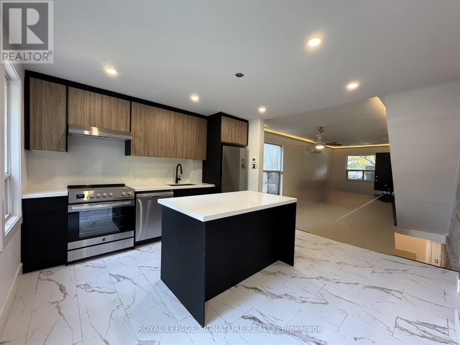 Main & Lower - 25 Firstbrooke Road, Toronto, Ontario  M4E 2L2 - Photo 5 - E12599362