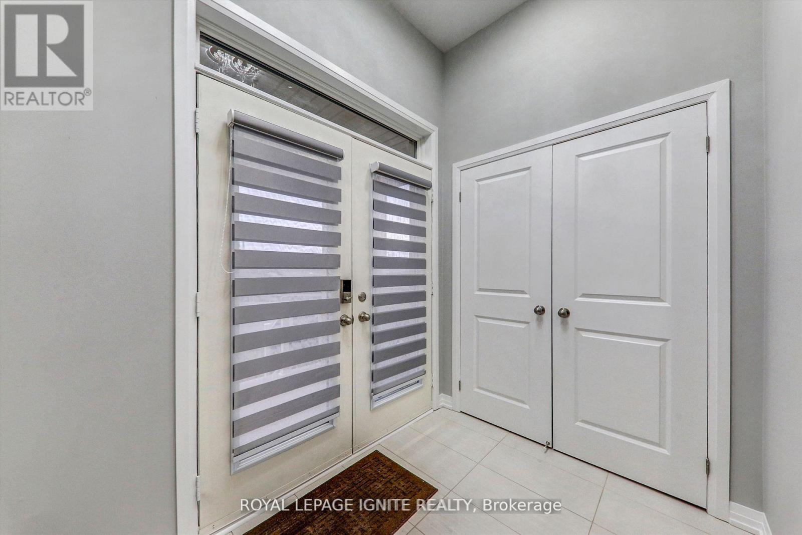 101 East Shore Drive, Clarington, Ontario  L1C 1Z8 - Photo 4 - E12599394