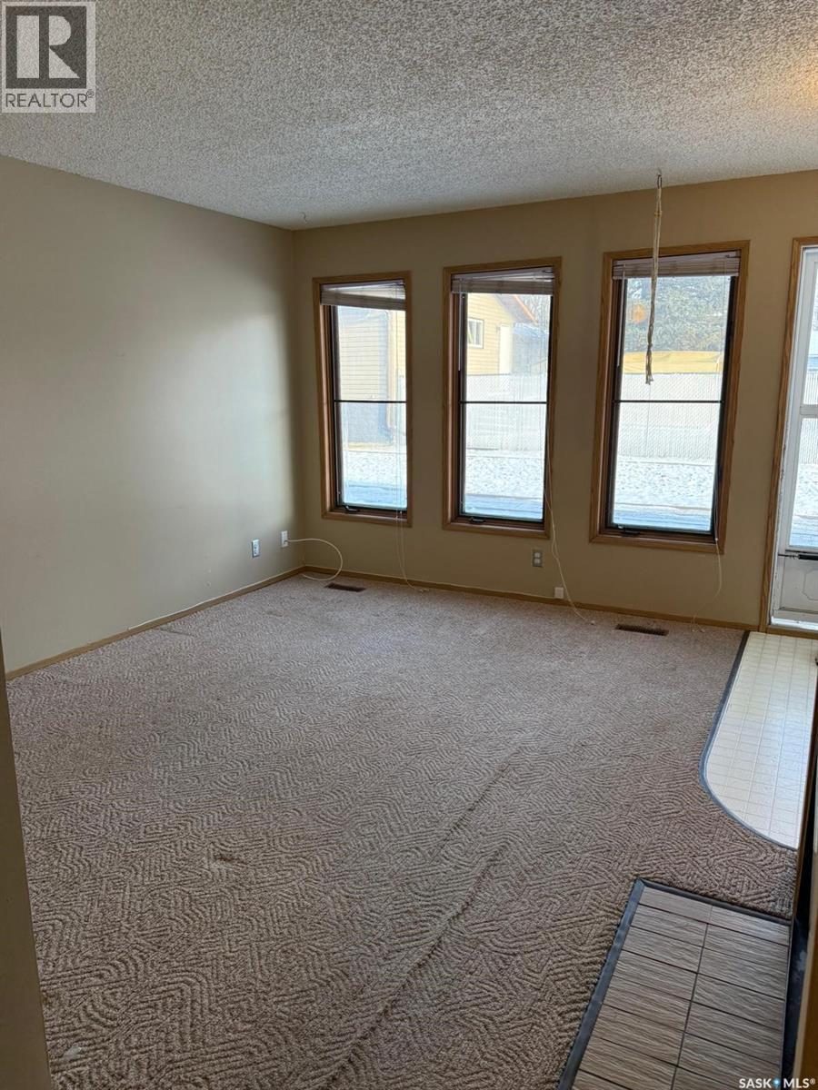 7231 Dalgliesh Drive, Regina, Saskatchewan  S4X 2B8 - Photo 5 - SK025105