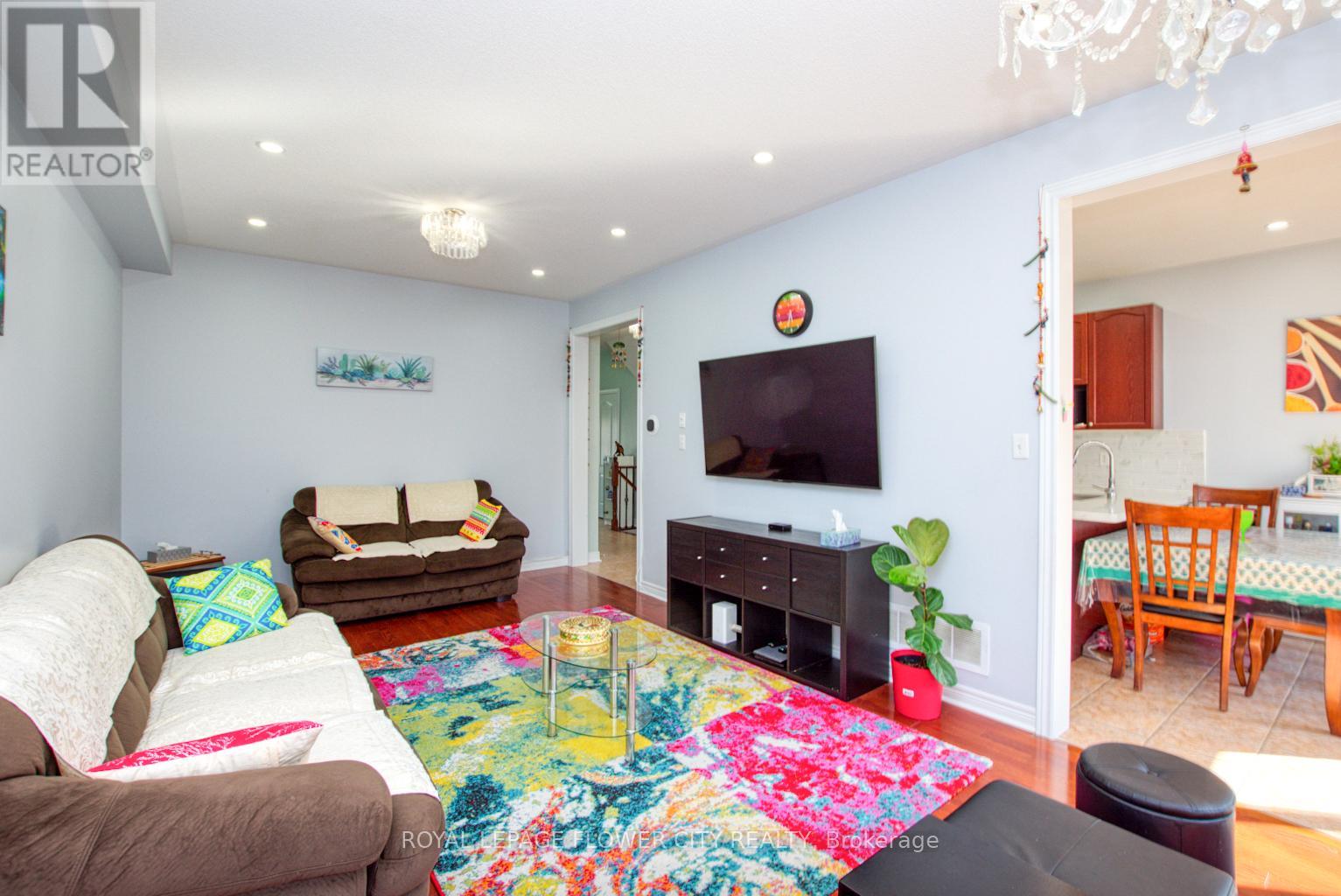 Upper - 18 Saint Eugene Street, Brampton, Ontario  L6Y 0K9 - Photo 8 - W12599050