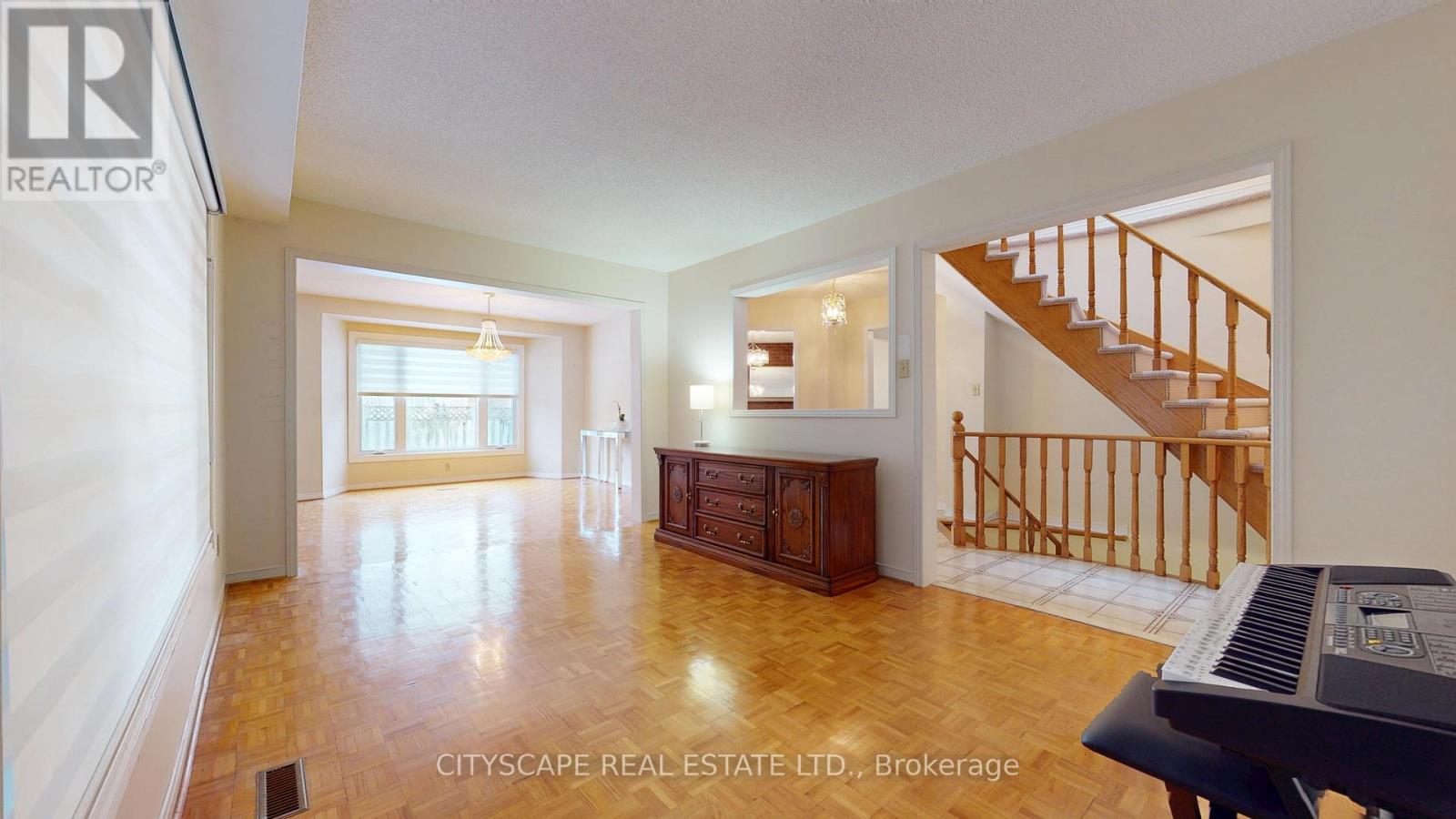 67 Brickstone Circle, Vaughan, Ontario  L4J 6M5 - Photo 6 - N12599298