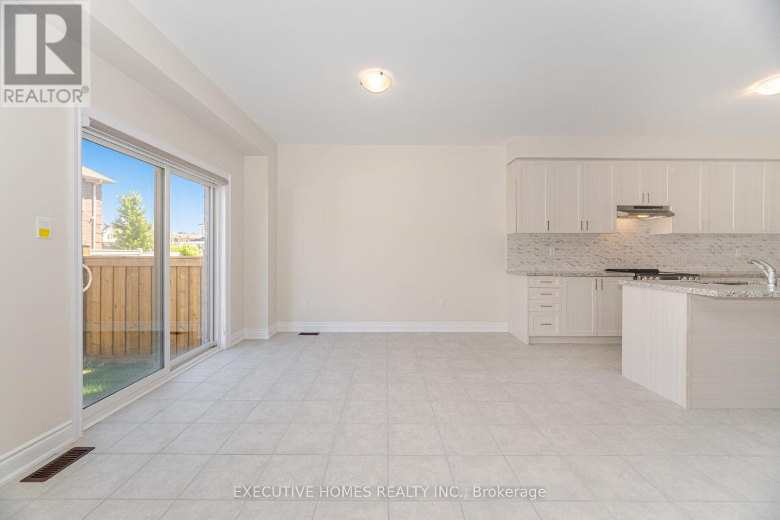 6 Mac Campbell Way, Bradford West Gwillimbury (Bradford), Ontario L3Z 4M7 - Photo 15 - N12599314