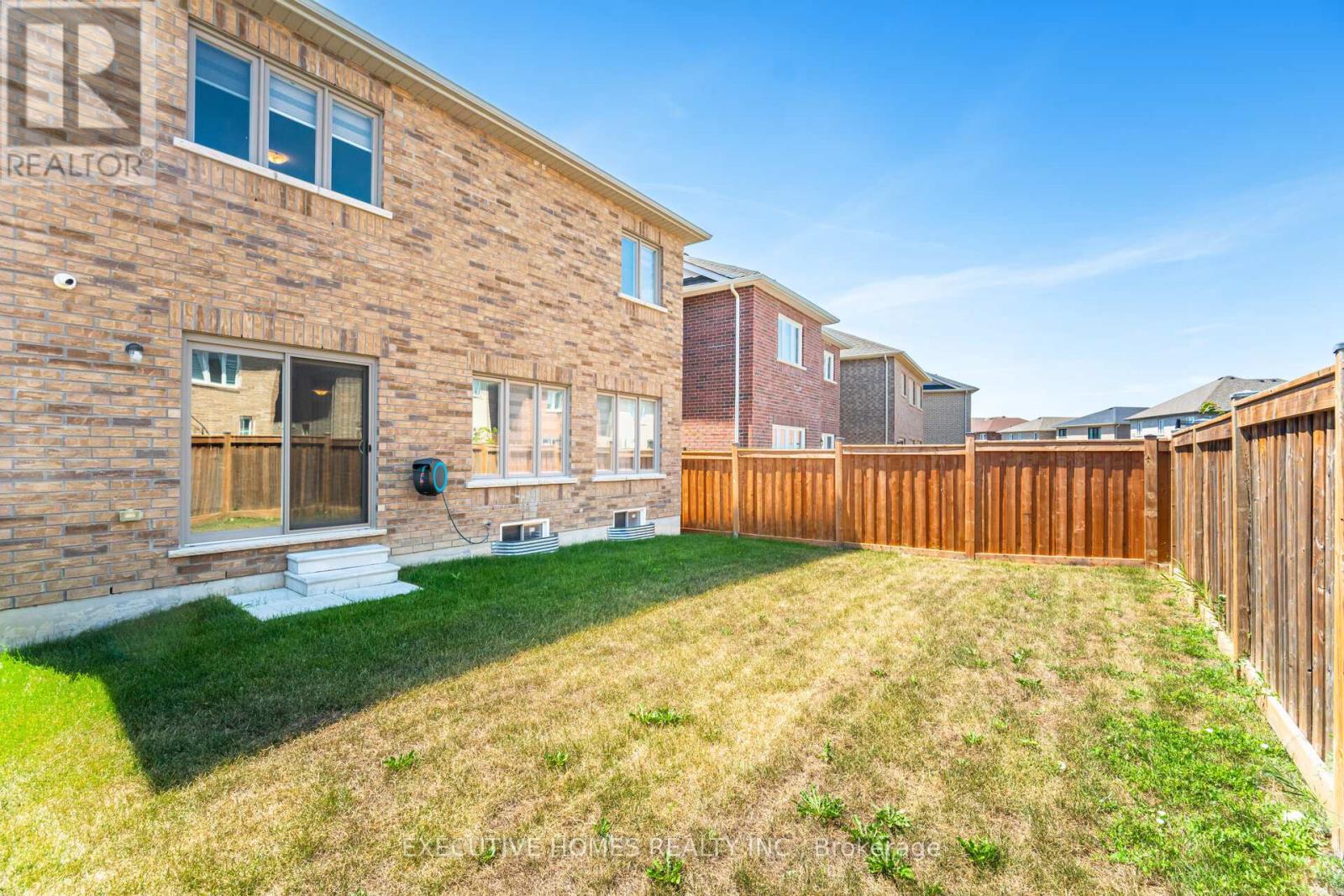 6 Mac Campbell Way, Bradford West Gwillimbury (Bradford), Ontario L3Z 4M7 - Photo 49 - N12599314