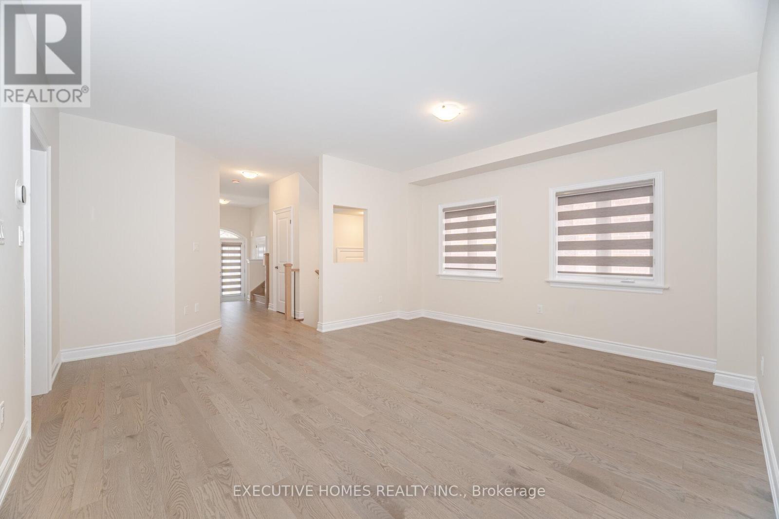 6 Mac Campbell Way, Bradford West Gwillimbury (Bradford), Ontario L3Z 4M7 - Photo 6 - N12599314