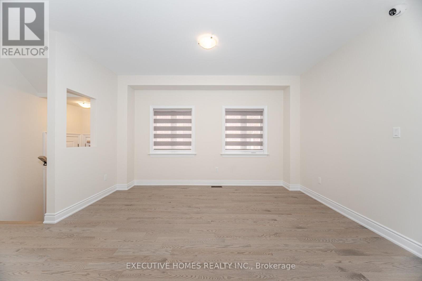 6 Mac Campbell Way, Bradford West Gwillimbury (Bradford), Ontario L3Z 4M7 - Photo 8 - N12599314