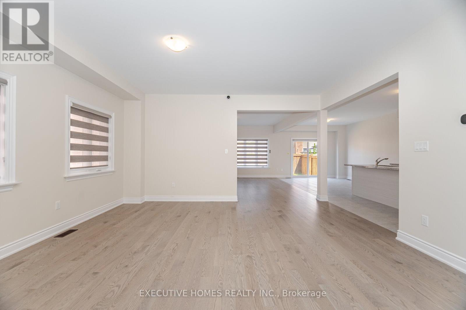 6 Mac Campbell Way, Bradford West Gwillimbury (Bradford), Ontario L3Z 4M7 - Photo 9 - N12599314